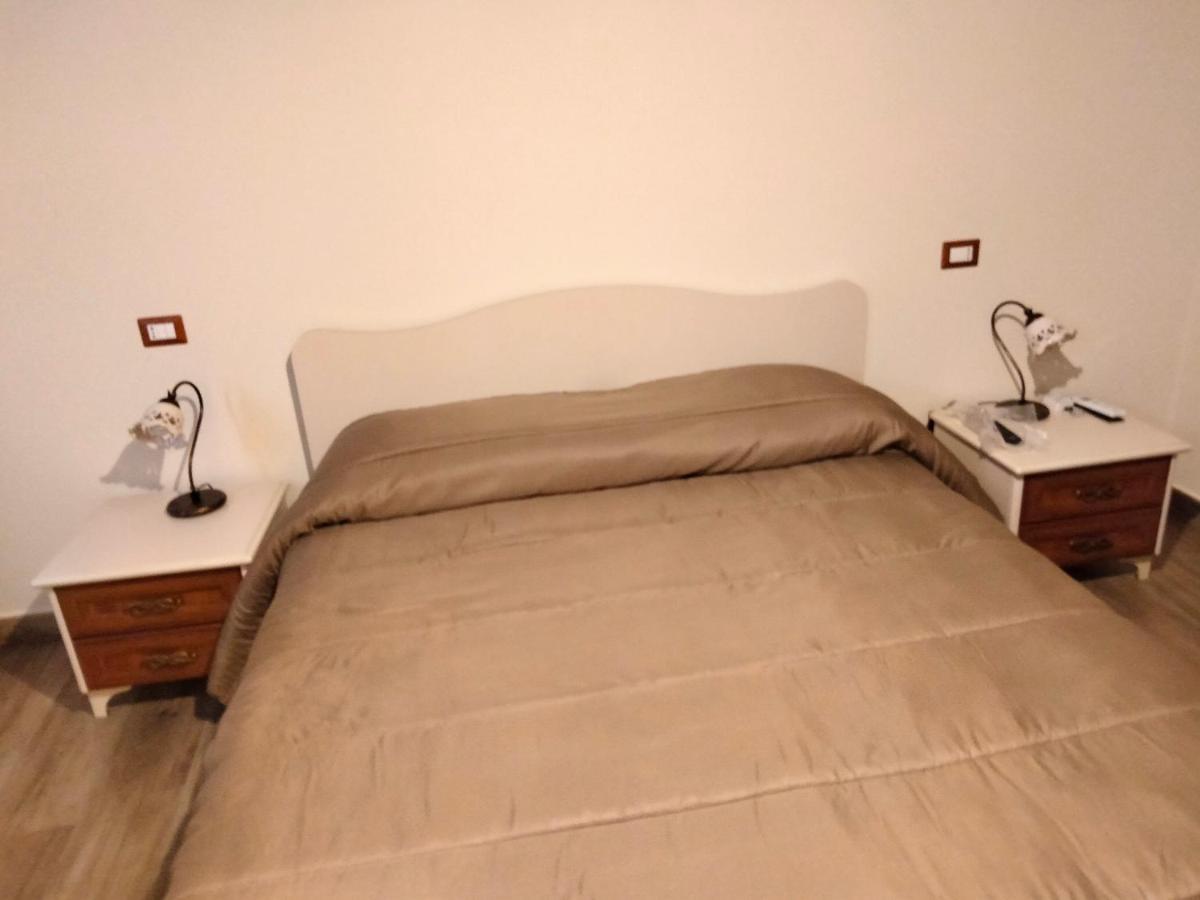 Ai Doganieri Villa Рандацо Екстериор снимка